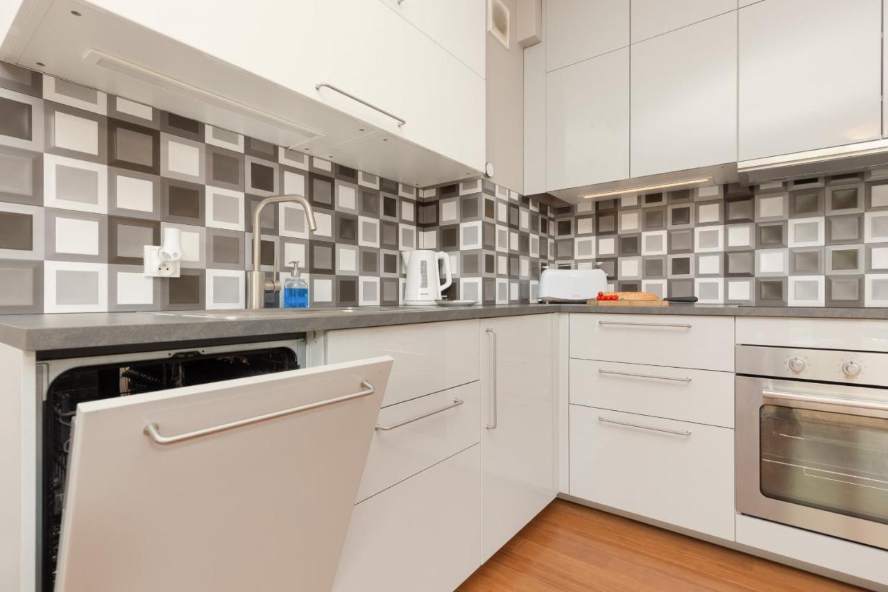 Elegancki Apartament W Centrum Gdyni Z Parkingiem By Noclegi Renters Gdynia Kültér fotó