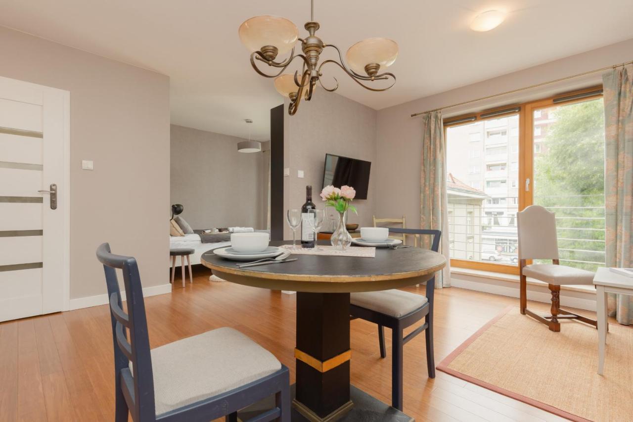 Elegancki Apartament W Centrum Gdyni Z Parkingiem By Noclegi Renters Gdynia Kültér fotó