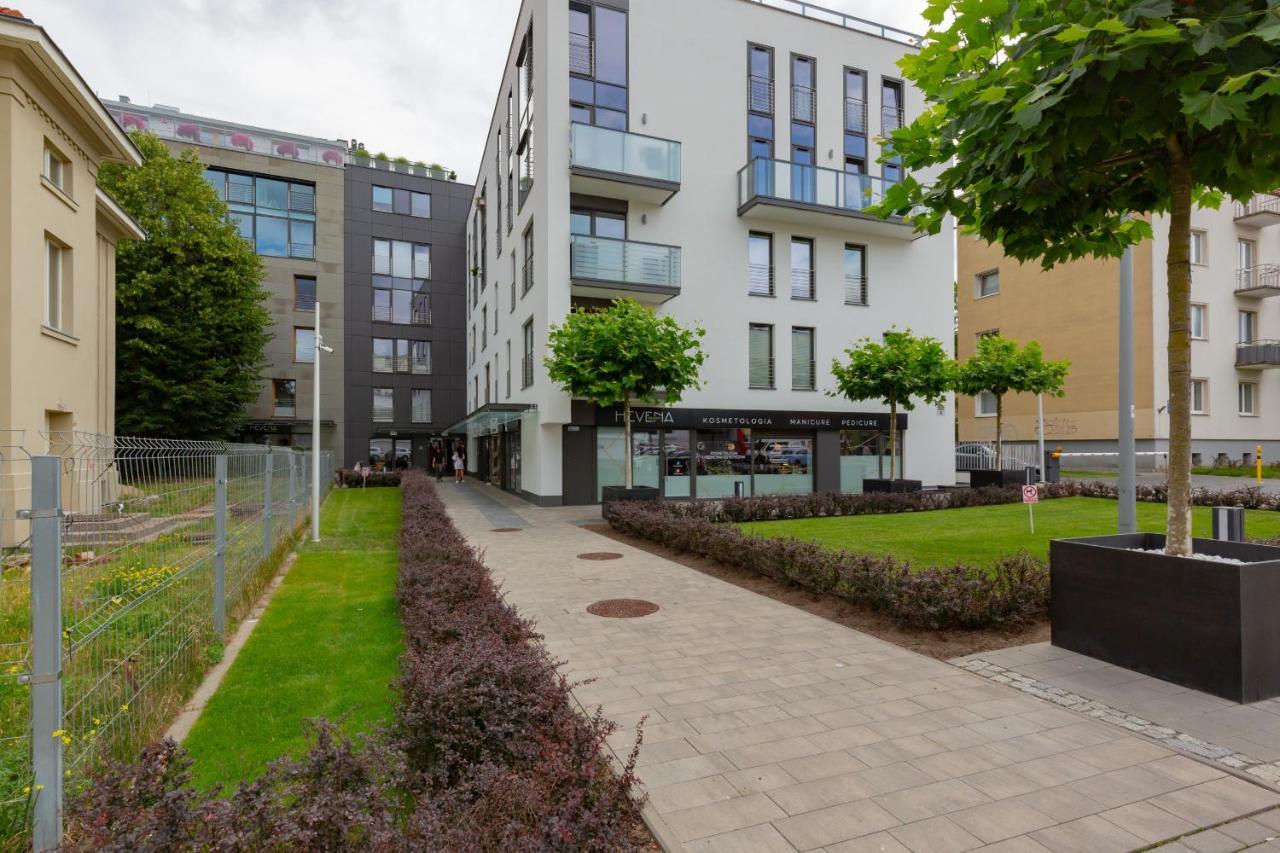 Elegancki Apartament W Centrum Gdyni Z Parkingiem By Noclegi Renters Gdynia Kültér fotó